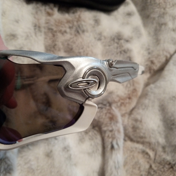 Customized Oakley jawbreakers with prism sapphire iridium lenses - Picture 4 of 5